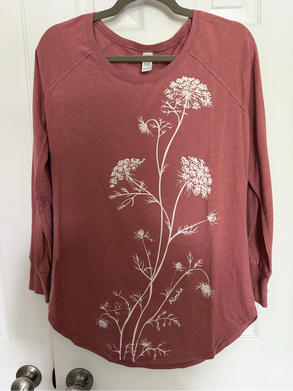 Dusty Rose Floral Graphic Long-Sleeve Tunic Top